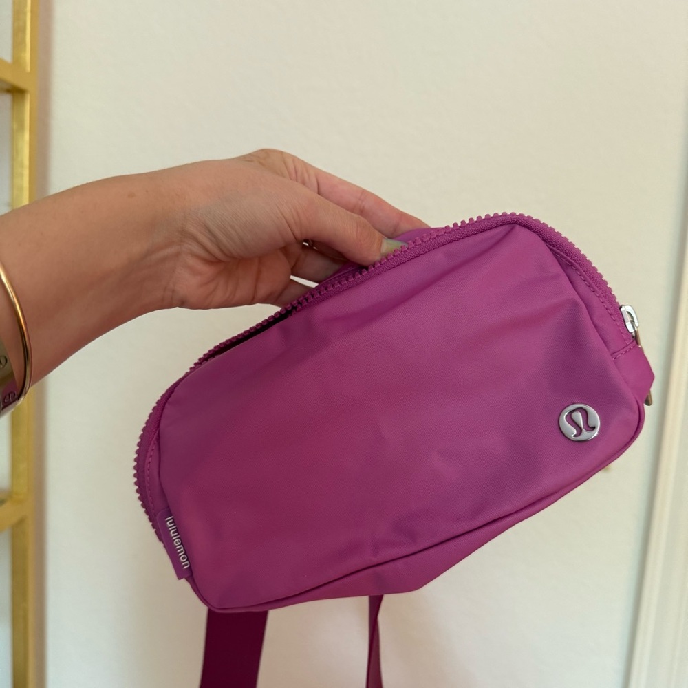 lululemon athletica Magenta Crossbody Pouch
